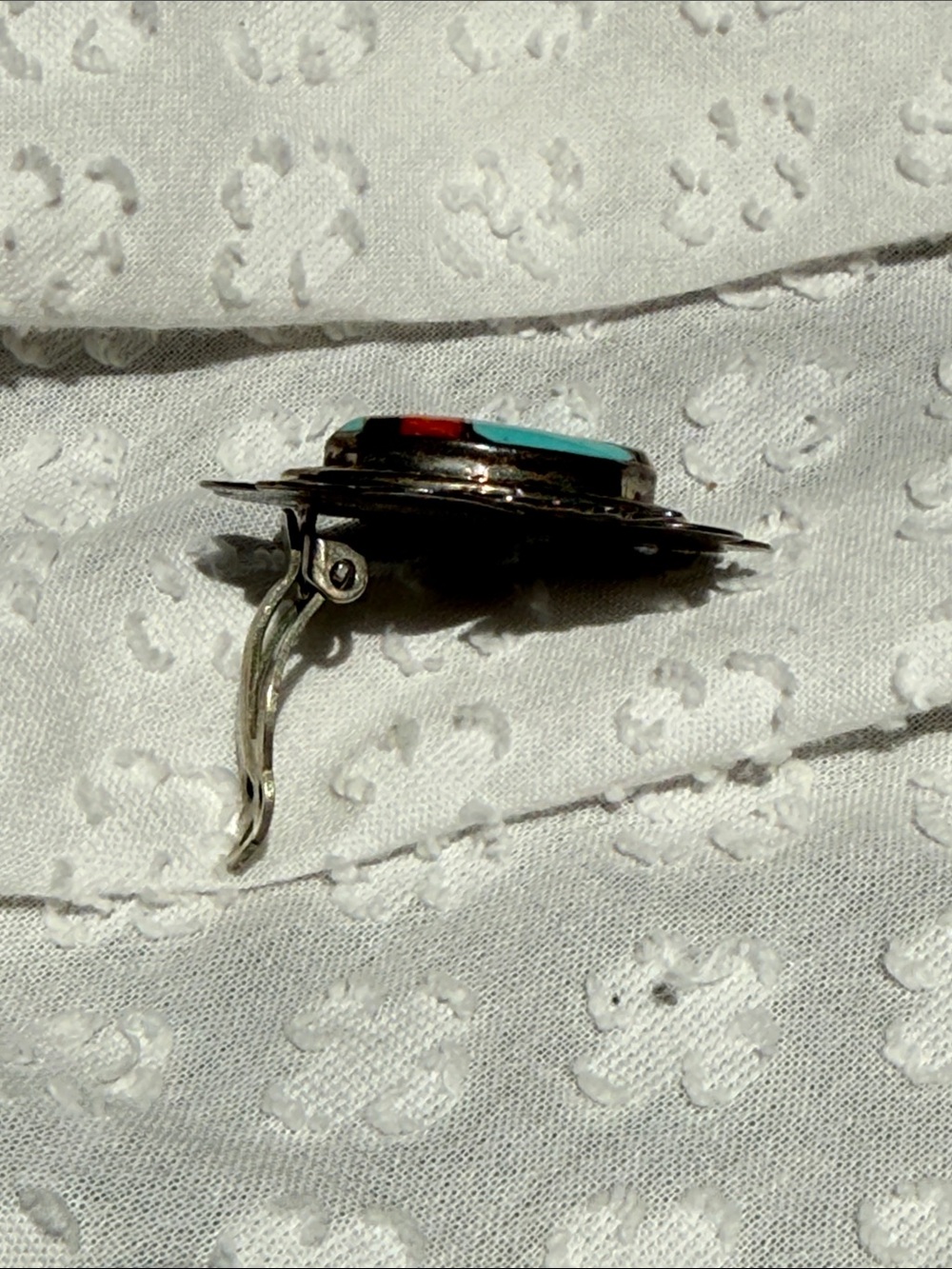 Vintage  Inlay Southwestern Sterling Single  Clip Earring - Picture 8 of 10
